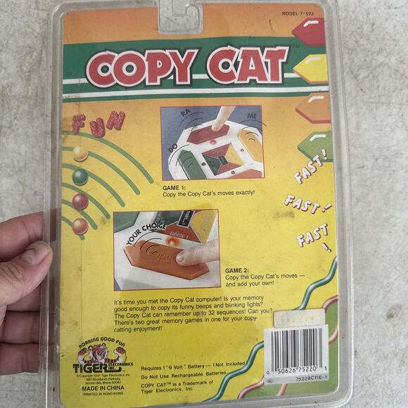 Vintage 1988 Tiger Electronic Copy Cat Simon Handheld Game - New - Picture 6 of 6